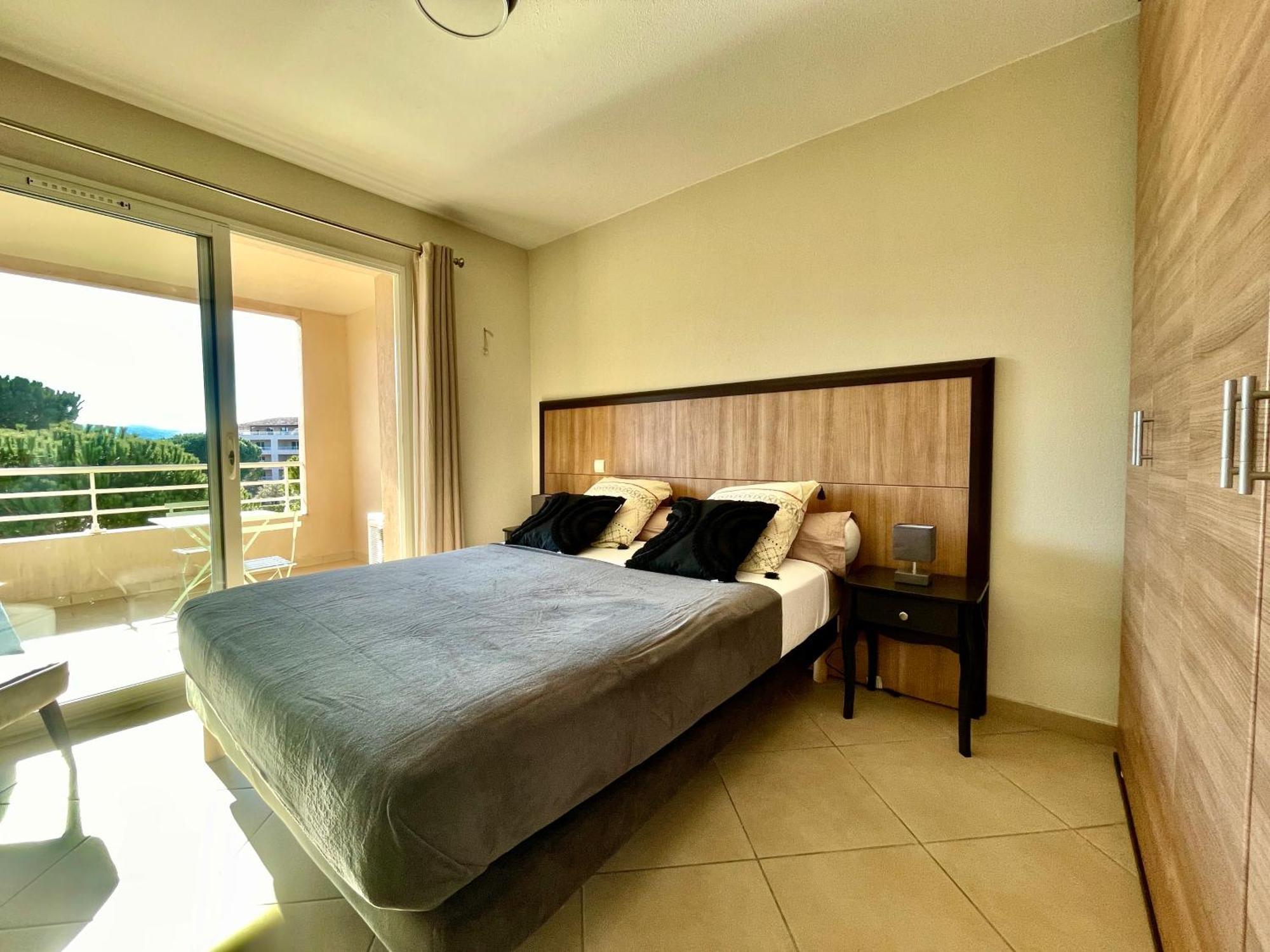 Salin Bay Apartment *